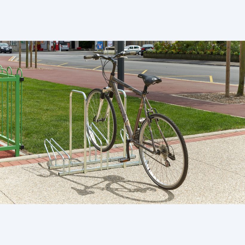 Râtelier à Vélos Mottez B136V - 3 Vélos Sur 2 Niveaux, Fabrication Française